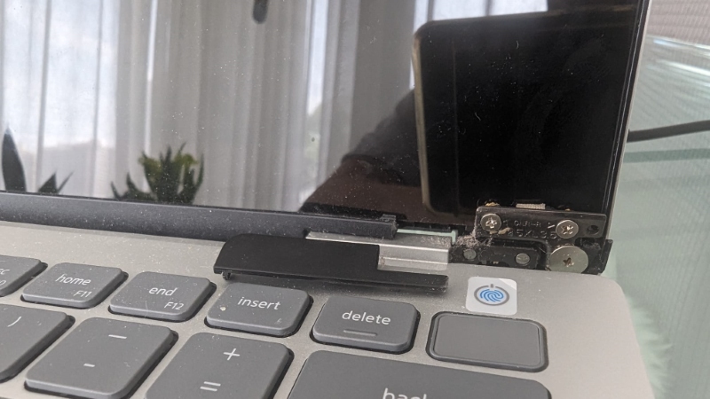 Liên hệ với ThoLaptop để được hỗ trợ